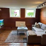 Appartement Nyoppusset Og Romslig Med 6 Soveplasser I Et Familievennlig Omrade Sarpsborg