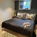 Nyoppusset Og Romslig Med 6 Soveplasser I Et Familievennlig Omrade Appartement Sarpsborg