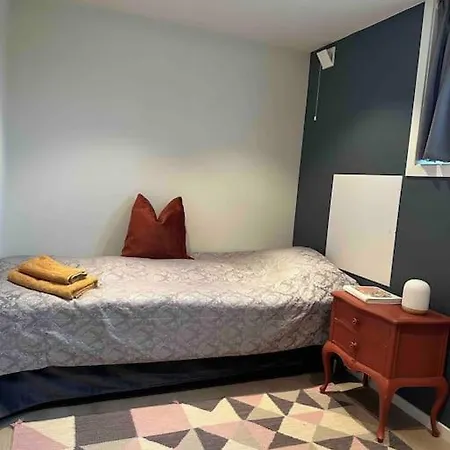 Διαμέρισμα Nyoppusset Og Romslig Med 6 Soveplasser I Et Familievennlig Omrade Sarpsborg