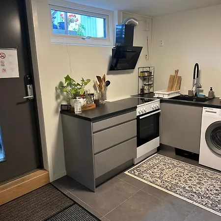 Nyoppusset Og Romslig Med 6 Soveplasser I Et Familievennlig Omrade Appartement