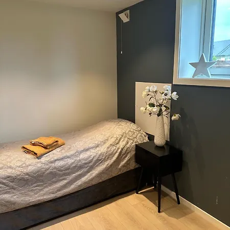 Nyoppusset Og Romslig Med 6 Soveplasser I Et Familievennlig Omrade Apartmán *